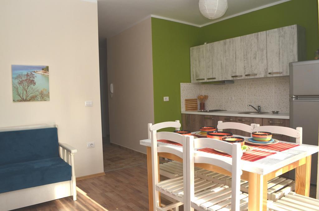 Rezidenca Kalter Durres Apartment Golem  Ngoại thất bức ảnh